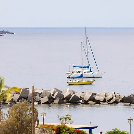 Moderno Junto Al Mar Con Balcon, Aparcamiento Y Wi-fi - Es-279-11