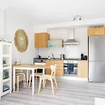 Moderno Junto Al Mar Con Balcon, Aparcamiento Y Wi-fi - Es-279-11 *
